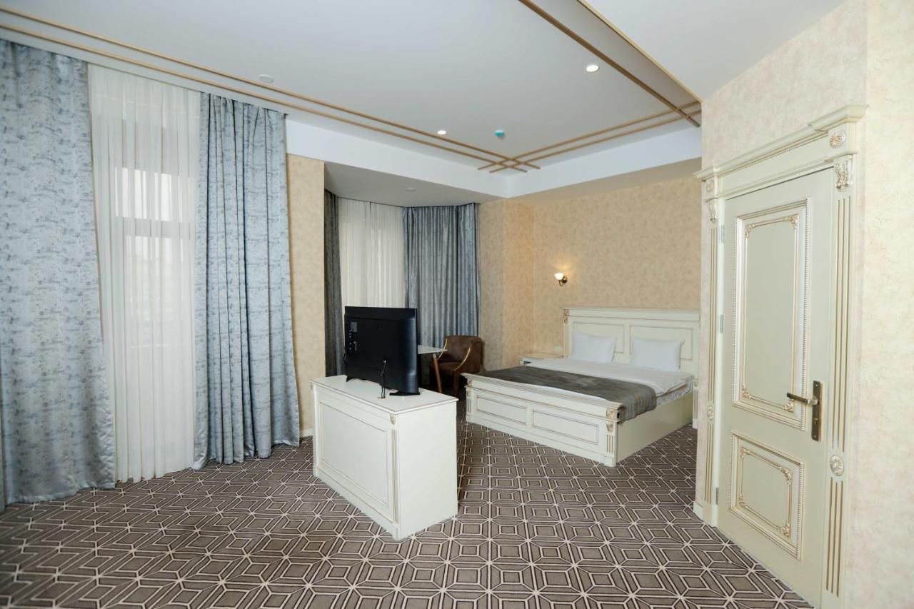 Krone Hotel Baku Extérieur photo